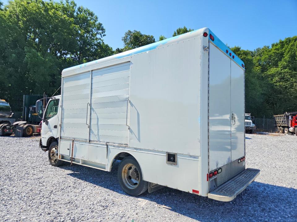 2015 HINO 195 BOX TRUCK — Фото 2 из 13