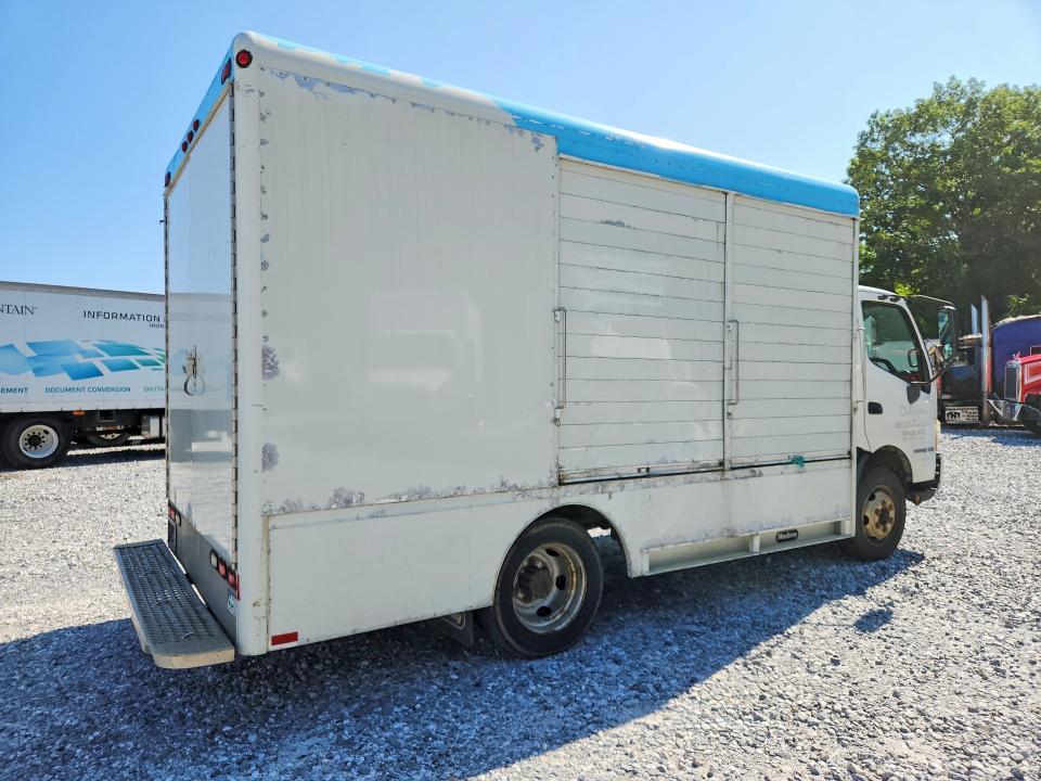 2015 HINO 195 BOX TRUCK — Фото 3 из 13