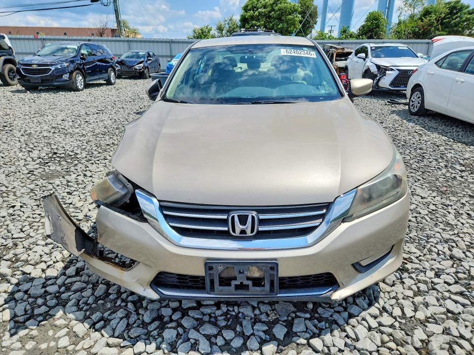 2015 HONDA ACCORD LX — Фото 5 из 13