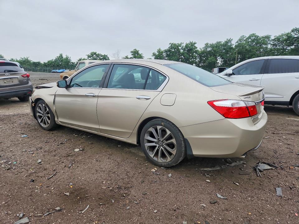 1HGCR2F5XFA180772 2015 HONDA ACCORD photo no. 2