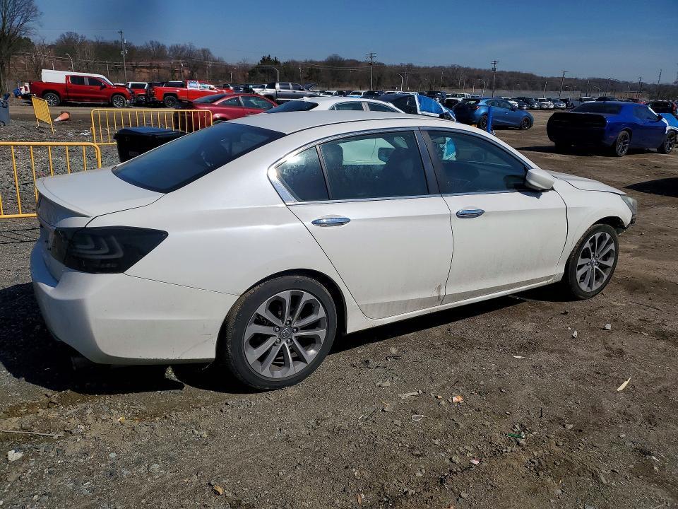 1HGCR2F50FA254944 2015 HONDA ACCORD photo no. 3