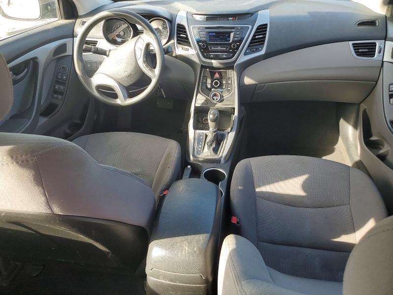 2015 HYUNDAI ELANTRA SE — Фото 8 из 12