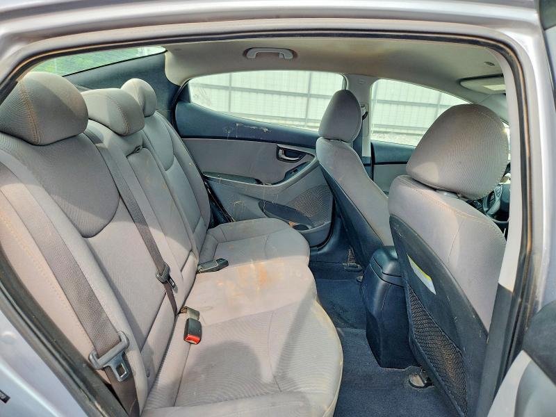 2015 HYUNDAI ELANTRA SE — Фото 10 из 13