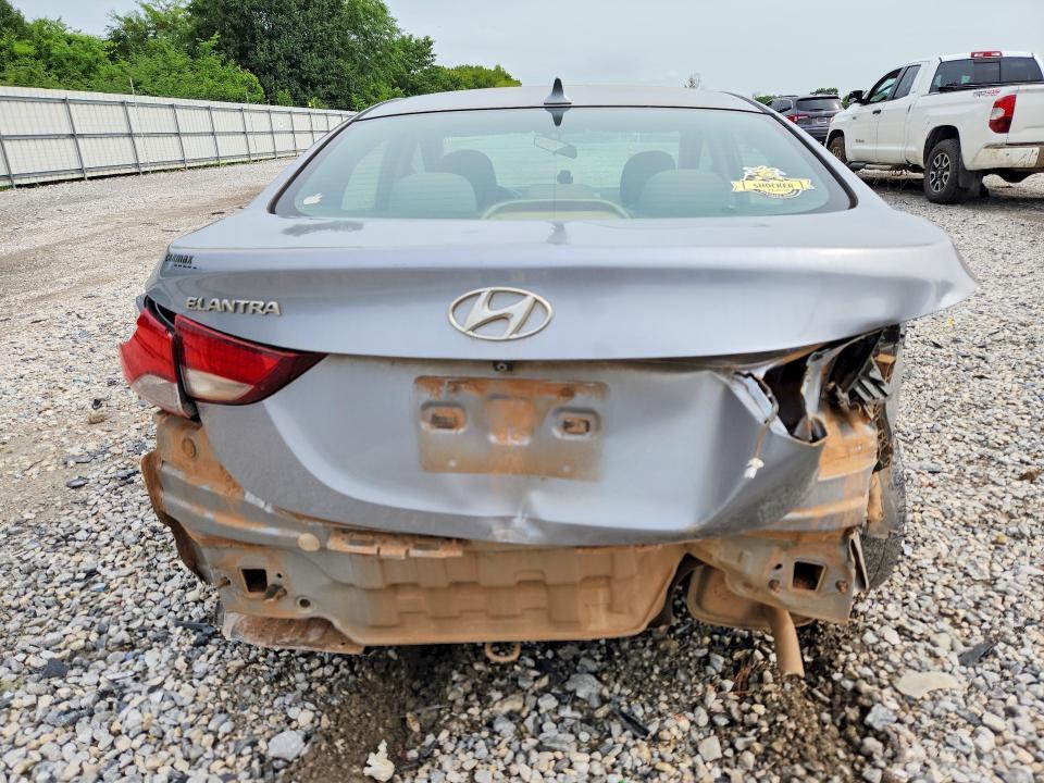 2015 HYUNDAI ELANTRA SE — Фото 6 из 13