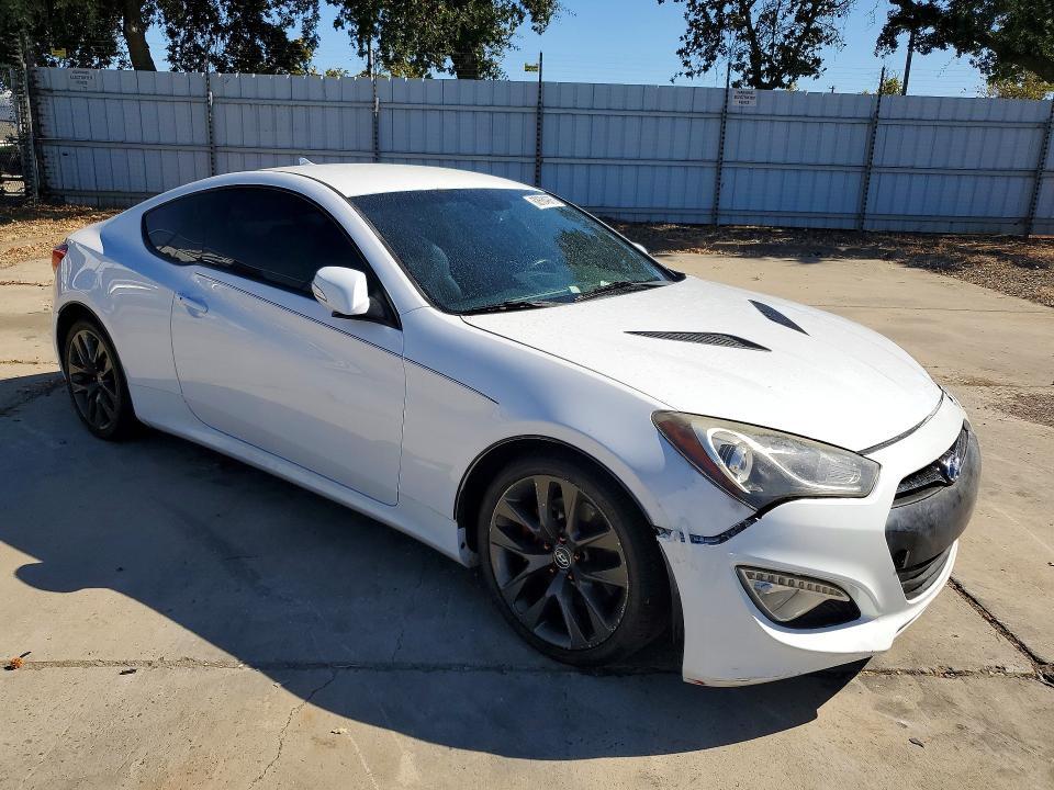 2015 HYUNDAI GENESIS COUPE 3.8 — Фото 4 из 12