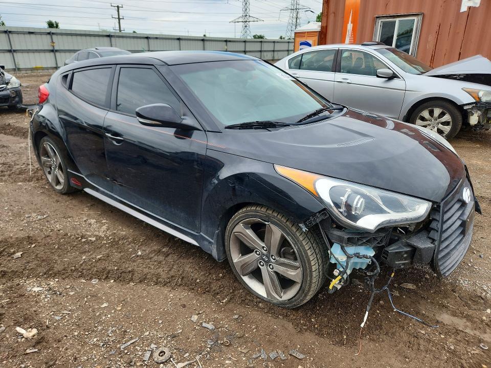 2015 HYUNDAI VELOSTER TURBO — Фото 4 из 12