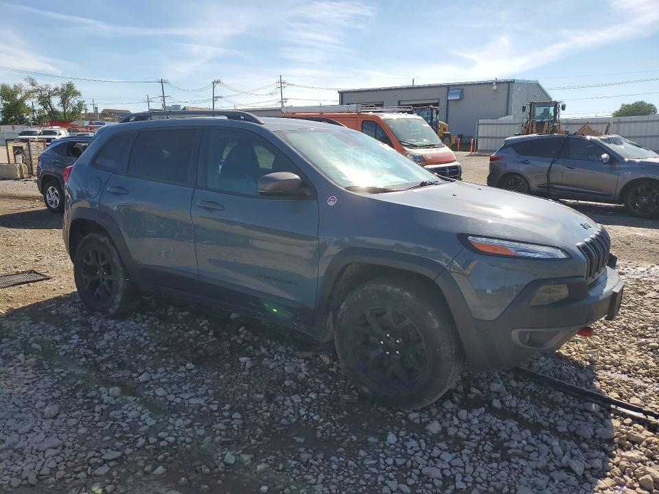 2015 JEEP CHEROKEE TRAILHAWK — Фото 4 из 13