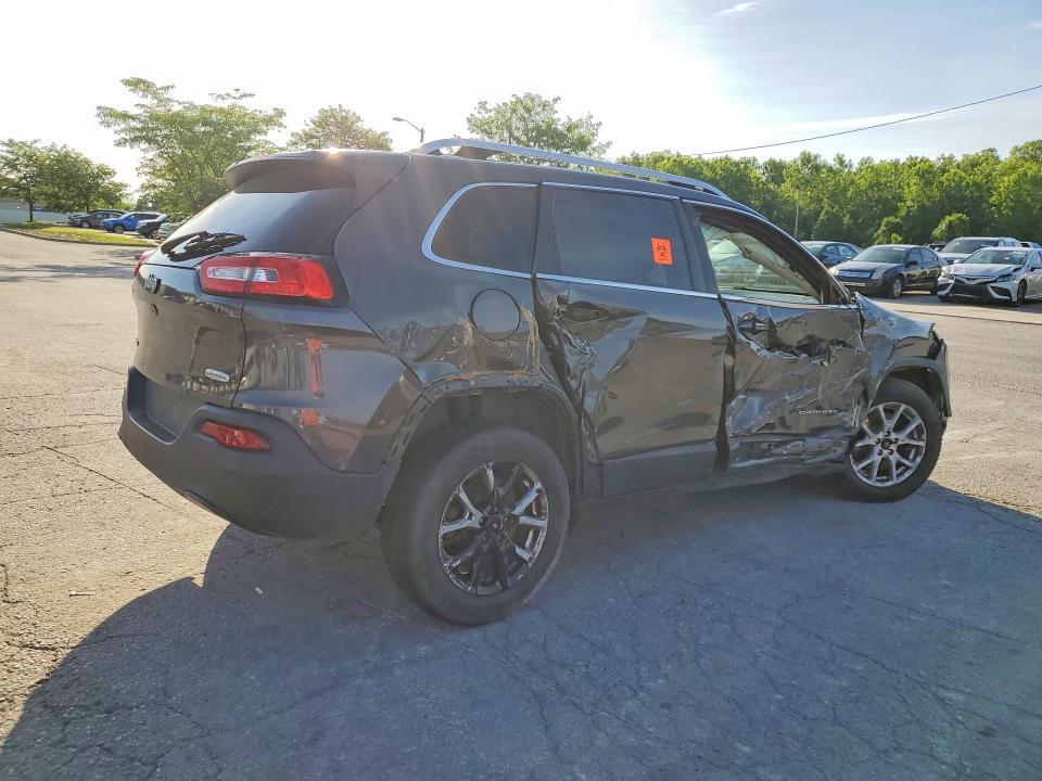 2015 JEEP CHEROKEE LATITUDE — Фото 3 из 13