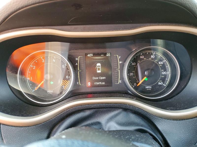 2015 JEEP CHEROKEE LATITUDE — Фото 9 из 13