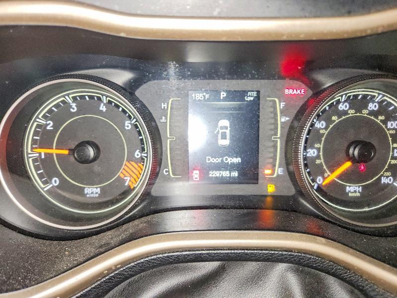 2015 JEEP CHEROKEE SPORT — Фото 9 из 13