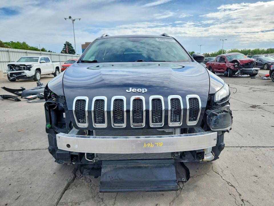 2015 JEEP CHEROKEE LATITUDE — Фото 5 из 14