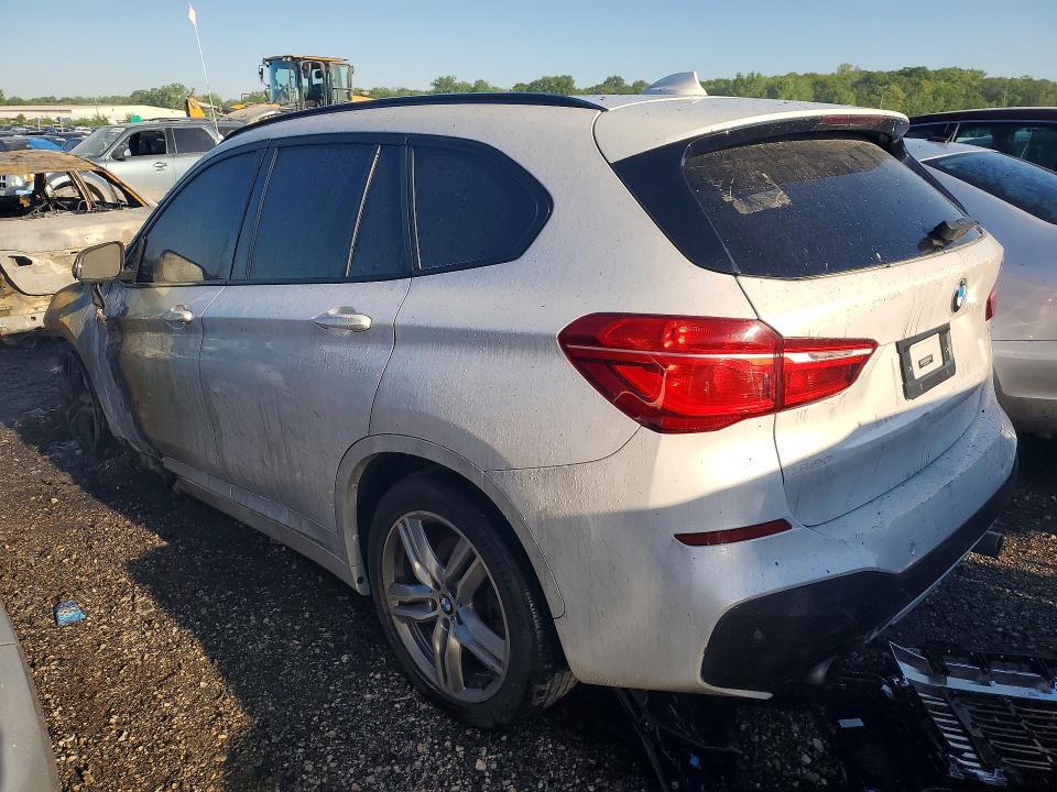 2017 BMW X1 XDRIVE28I — Фото 2 из 13