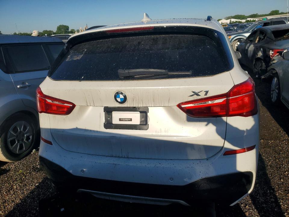 2017 BMW X1 XDRIVE28I — Фото 6 из 13