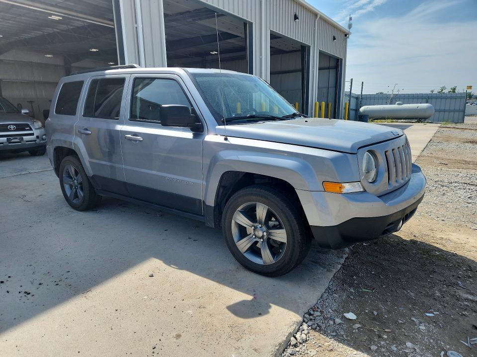 2015 JEEP PATRIOT LATITUDE — Фото 4 из 13