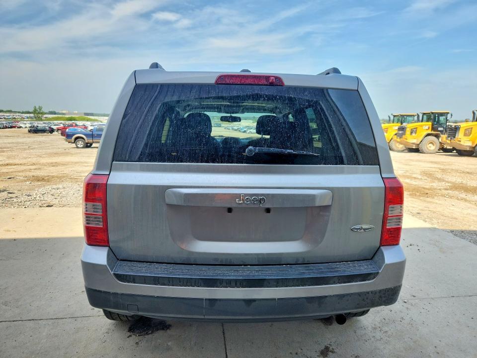 2015 JEEP PATRIOT LATITUDE — Фото 6 из 13