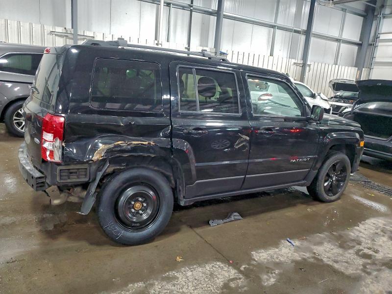 2015 JEEP PATRIOT LATITUDE — Фото 3 из 13