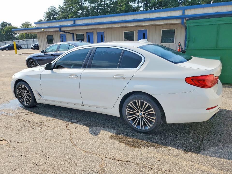 2017 BMW 540 I — Фото 2 из 12