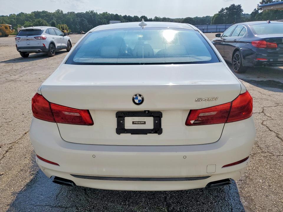 2017 BMW 540 I — Фото 6 из 12