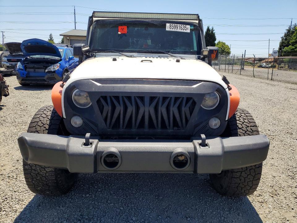 2015 JEEP WRANGLER UNLIMITED SPORT — Фото 5 из 13