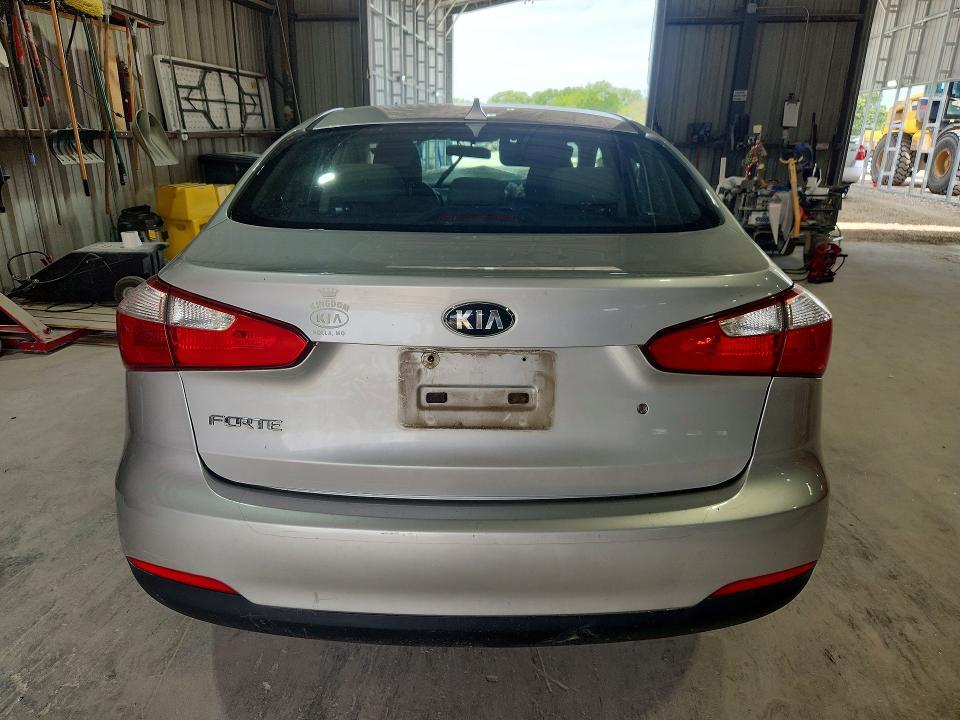 2015 KIA FORTE — Фото 6 из 12