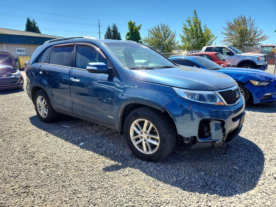 2015 KIA SORENTO LX — Фото 4 из 13