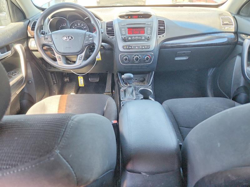 2015 KIA SORENTO LX — Фото 8 из 13