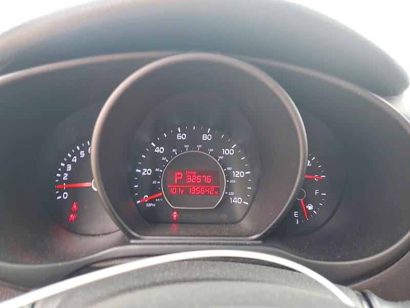 2015 KIA SOUL + — Фото 9 из 13