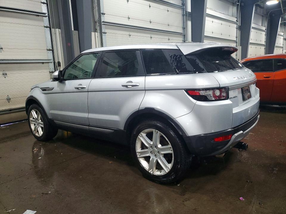 2015 LAND ROVER RANGE ROVER EVOQUE PURE PREMIUM — Фото 2 из 13