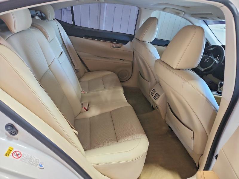 2015 LEXUS ES 350 — Фото 10 из 12