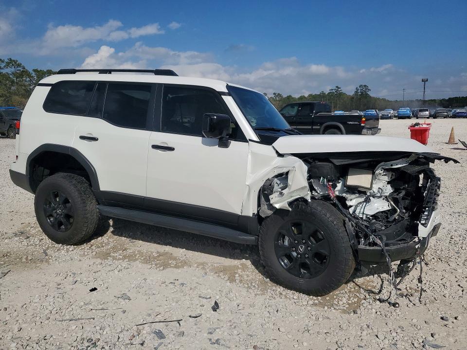 2025 LEXUS GX 550 — Фото 4 из 13