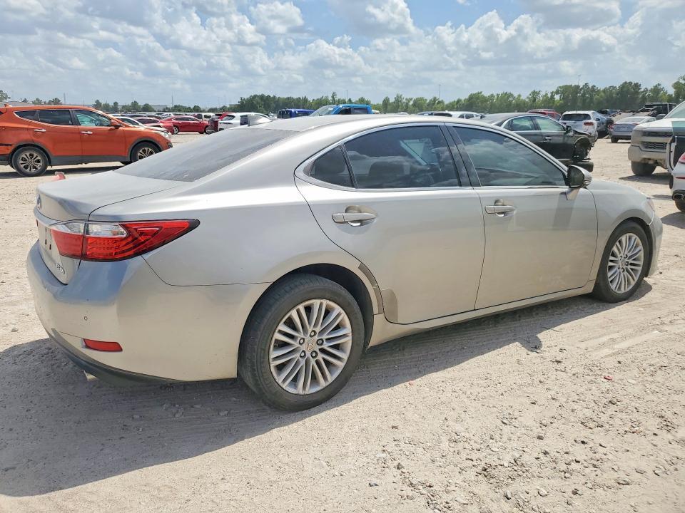2015 LEXUS ES 350 — Фото 3 из 12