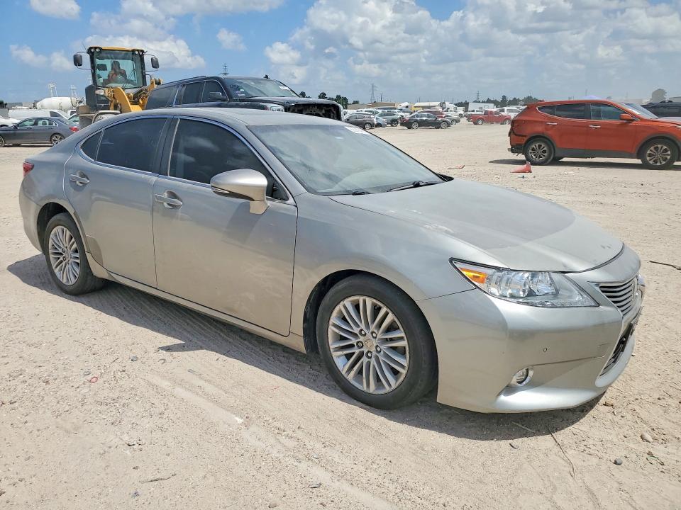 2015 LEXUS ES 350 — Фото 4 из 12