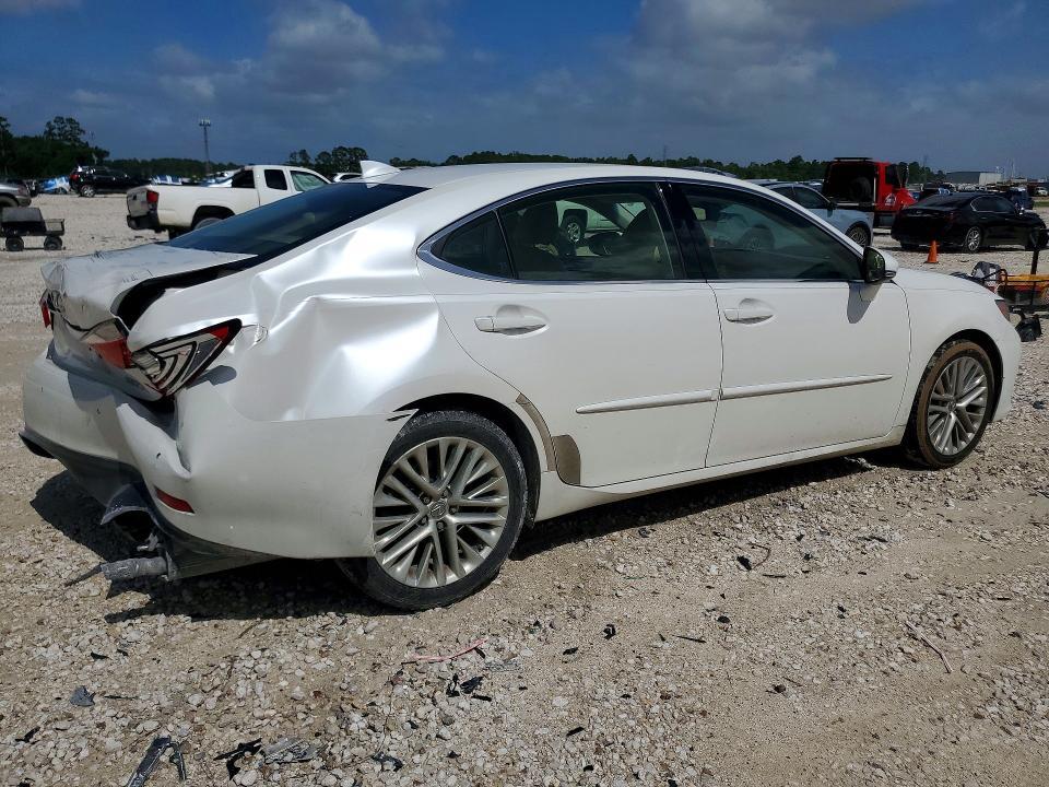 2015 LEXUS ES 350 — Фото 3 из 12