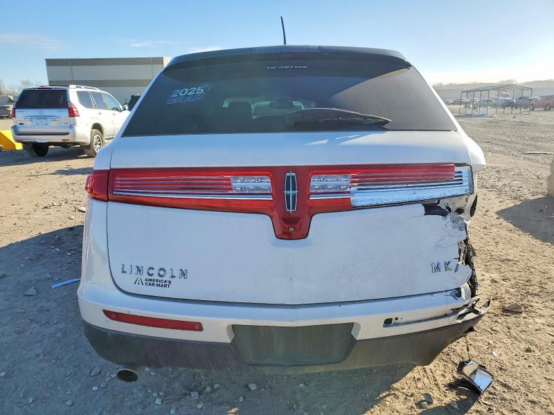 2015 LINCOLN MKT — Фото 6 из 13
