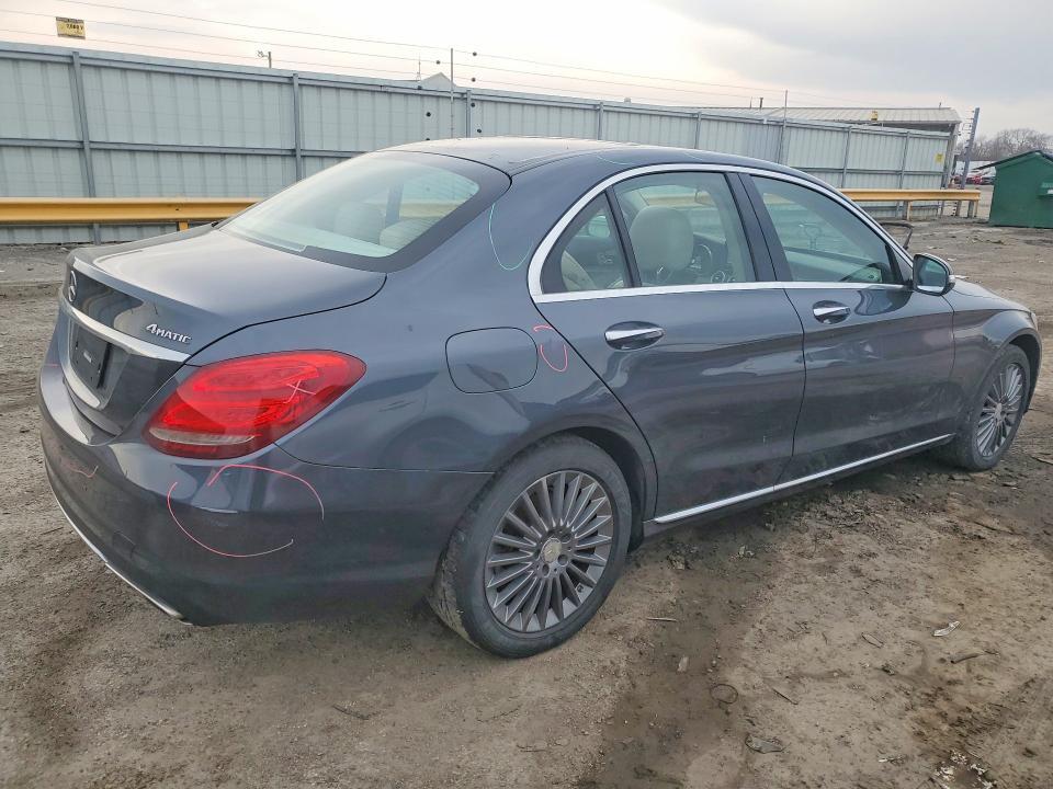 2015 MERCEDES-BENZ C — Фото 3 из 12