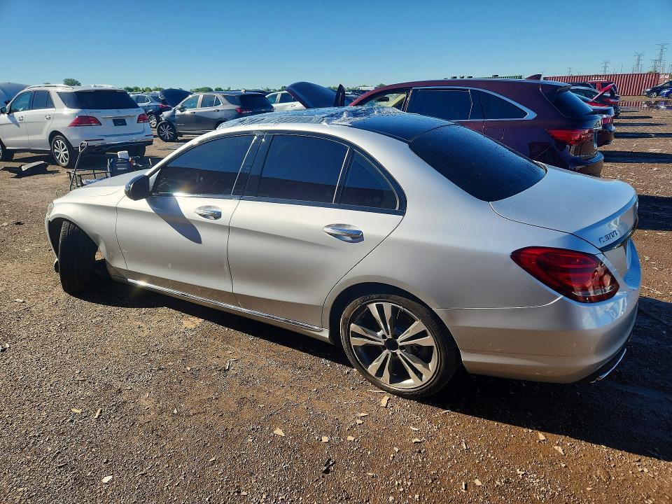2015 MERCEDES-BENZ C 300 4MATIC — Фото 2 из 12