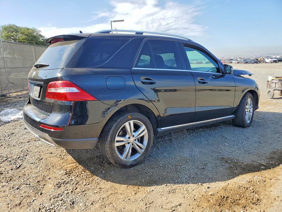 2015 MERCEDES-BENZ ML 350 — Фото 3 из 13