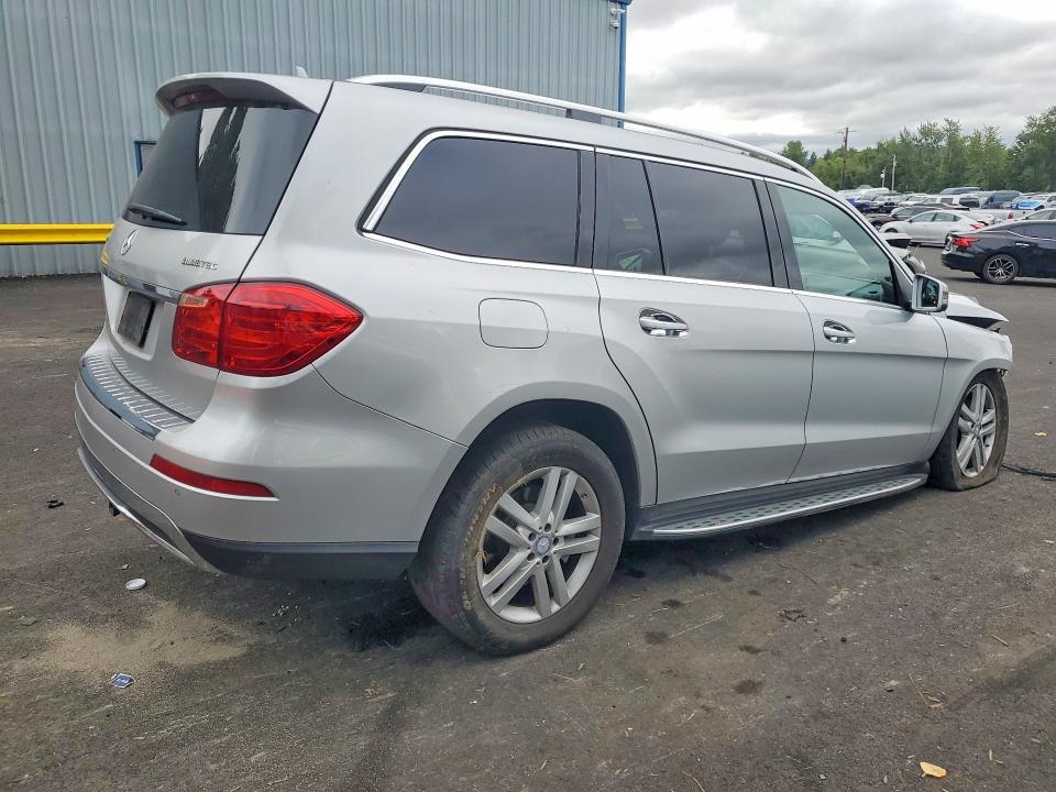 2015 MERCEDES-BENZ GL 350 BLUETEC — Фото 3 из 13
