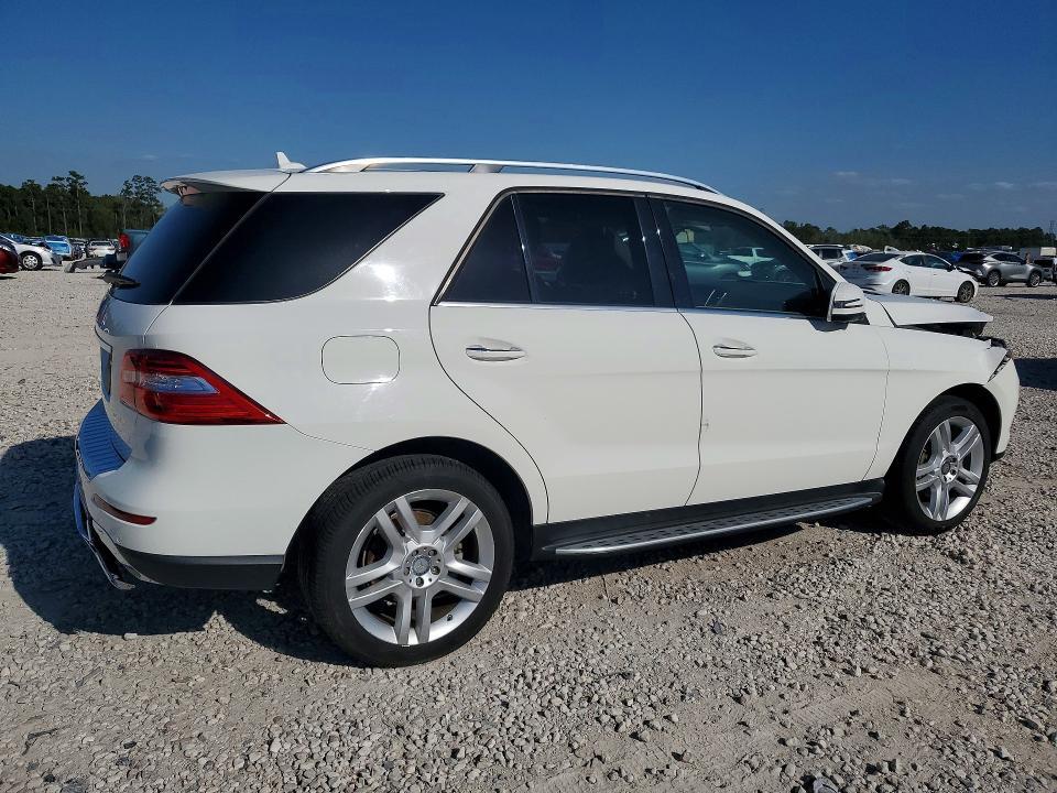 2015 MERCEDES-BENZ ML 350 — Фото 3 из 13