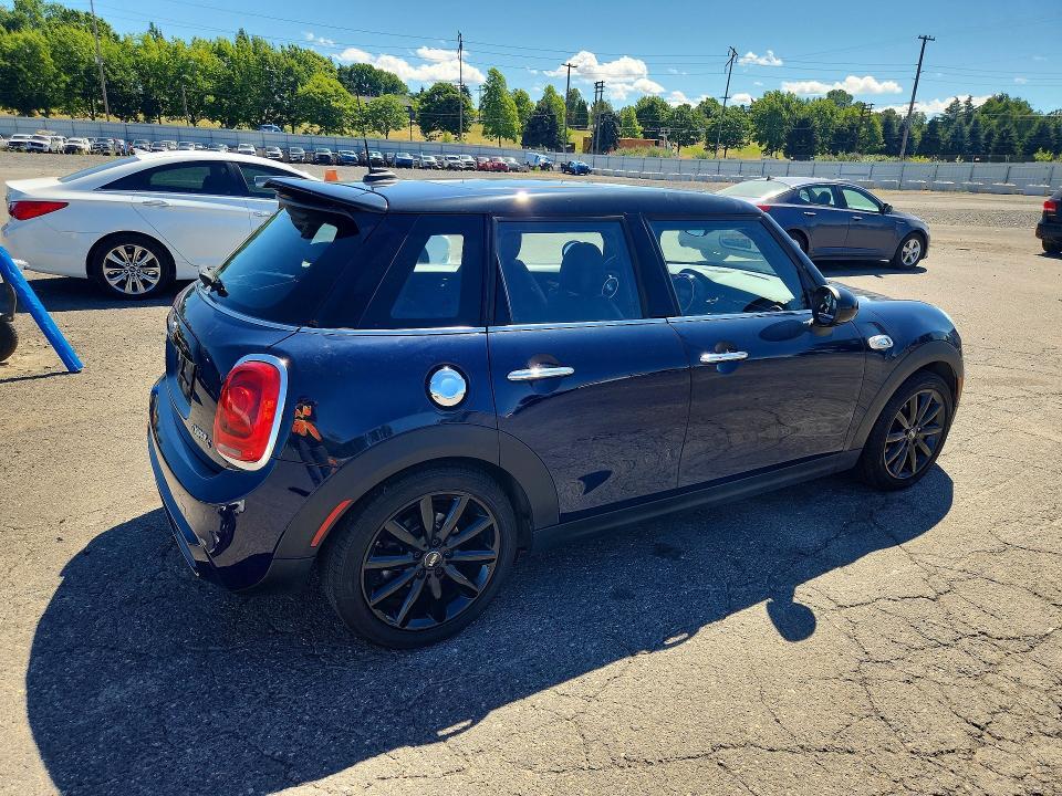 2015 MINI COOPER S — Фото 3 из 13