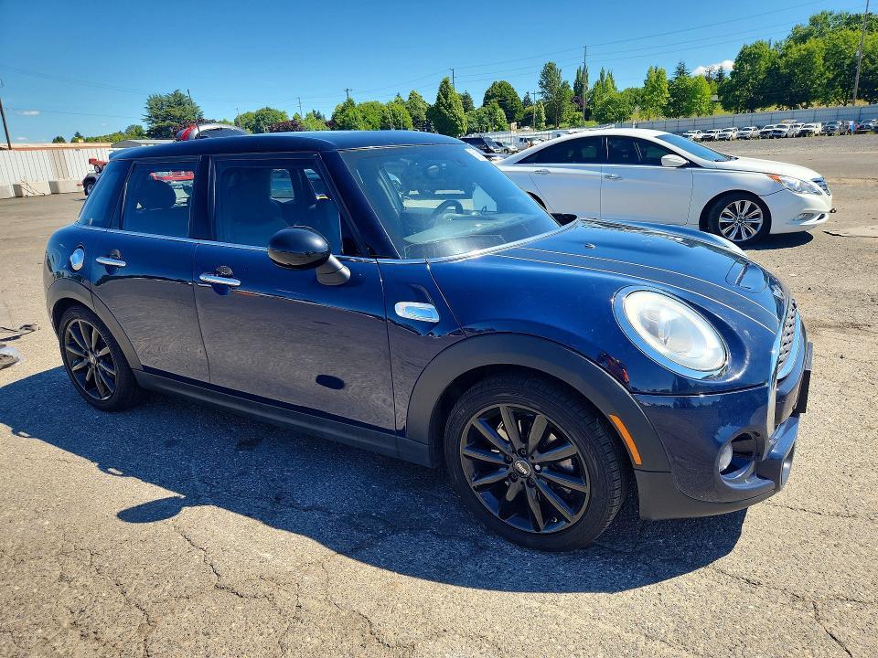 2015 MINI COOPER S — Фото 4 из 13