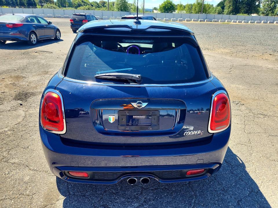 2015 MINI COOPER S — Фото 6 из 13