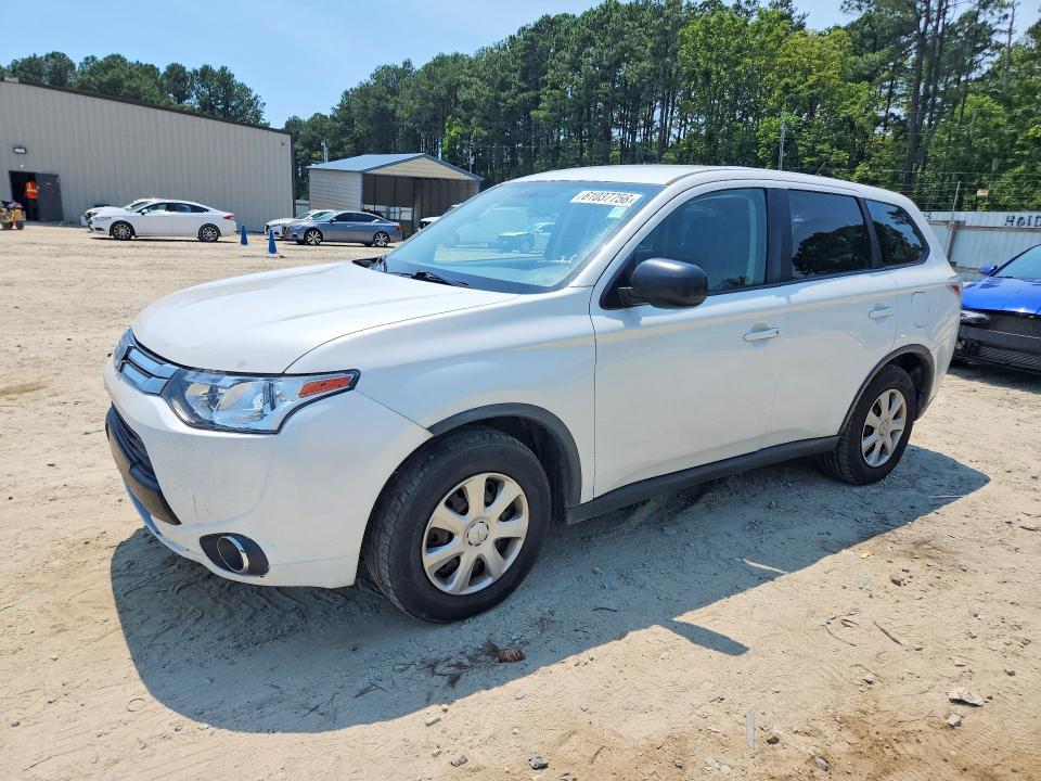 2015 MITSUBISHI OUTLANDER ES