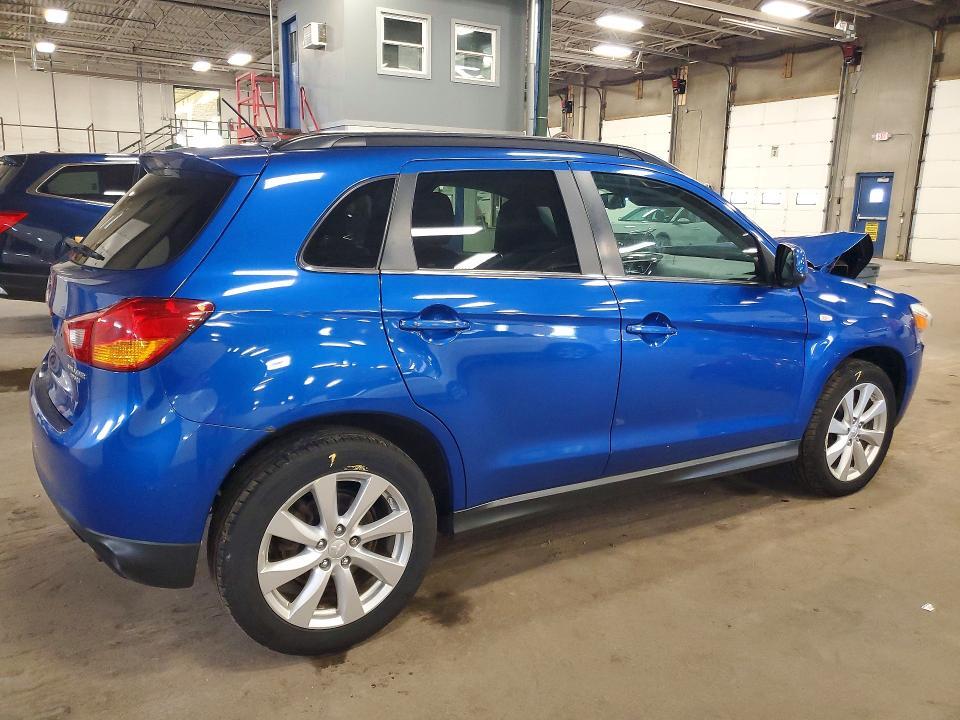 2015 MITSUBISHI OUTLANDER SPORT SE — Фото 3 из 13