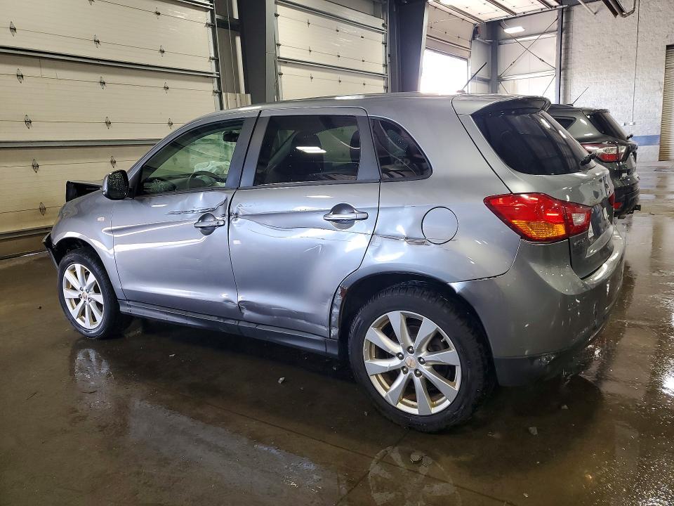 2015 MITSUBISHI OUTLANDER SPORT ES — Фото 2 из 13