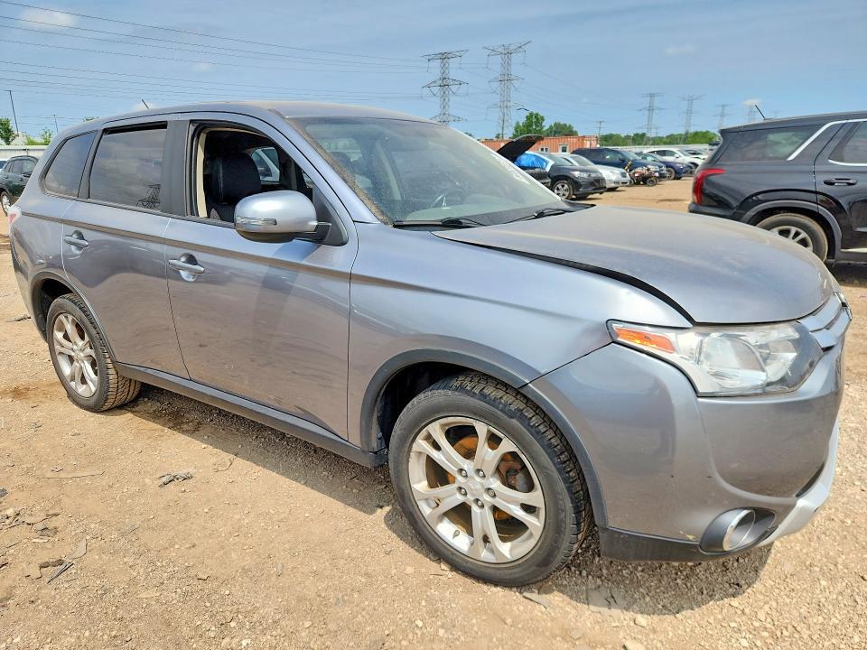 2015 MITSUBISHI OUTLANDER SE — Фото 4 из 12