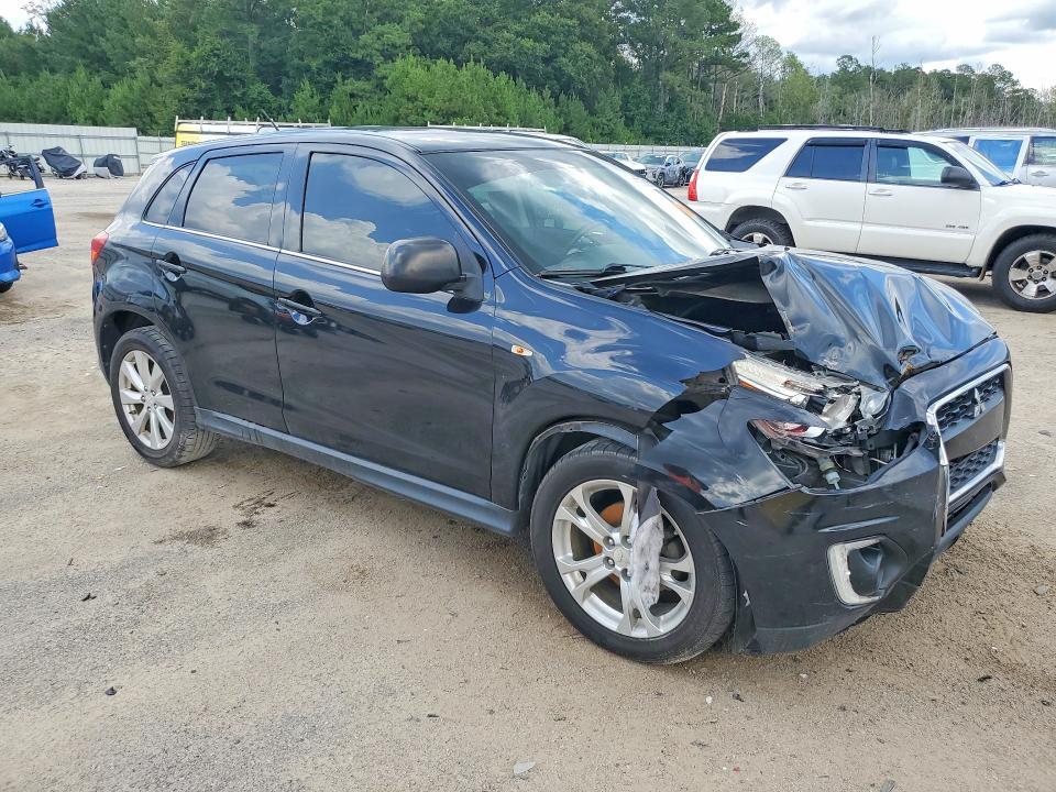 2015 MITSUBISHI OUTLANDER SPORT SE — Фото 4 из 13