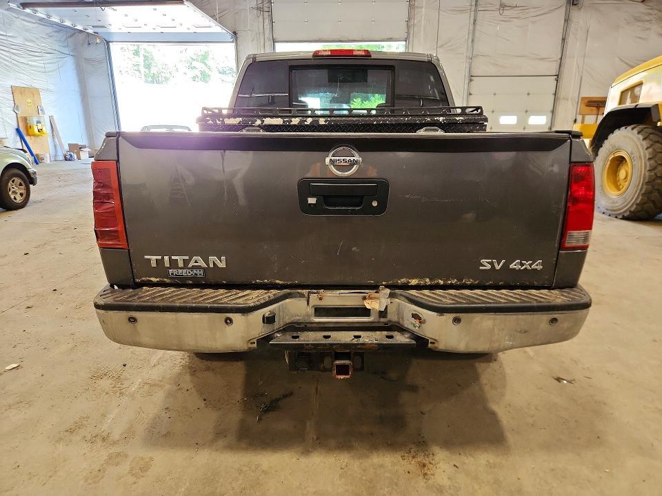 2015 NISSAN TITAN SV — Фото 6 из 12
