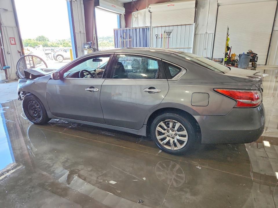 2015 NISSAN ALTIMA 2.5 S — Фото 2 из 13