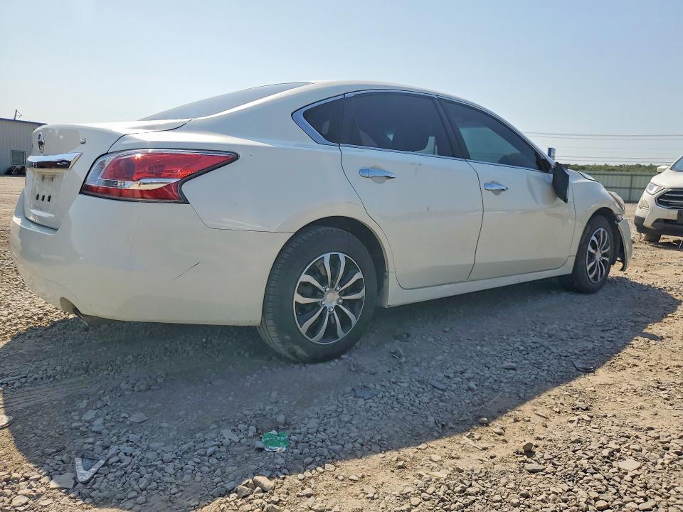 2015 NISSAN ALTIMA 2.5 S — Фото 3 из 12